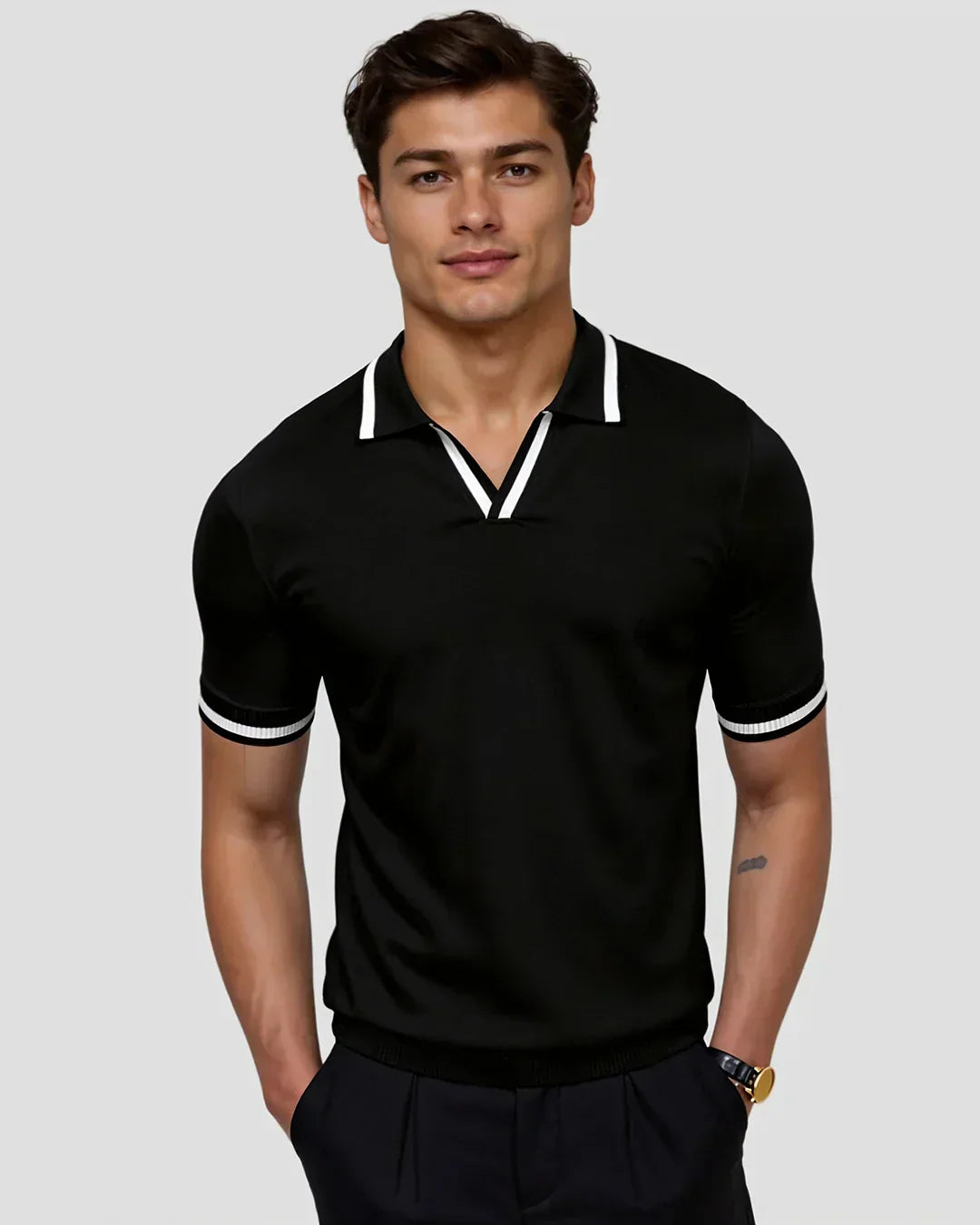 POLO SUR MESURE EN PIQUÉ AVEC DÉTAILS CONTRASTANTS